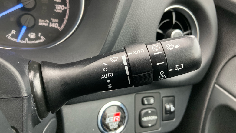 Toyota Yaris 1.5 Hybrid GR-Sport 5dr CVT Hybrid Hatchback